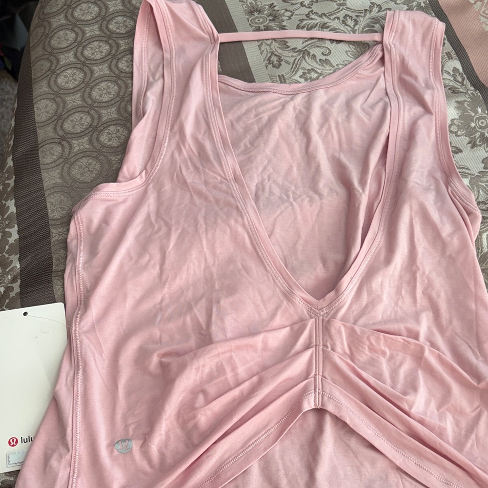 Lululemon Pink Haze Stretch Tank- Size 8 - Open Back - Picture 5 of 7